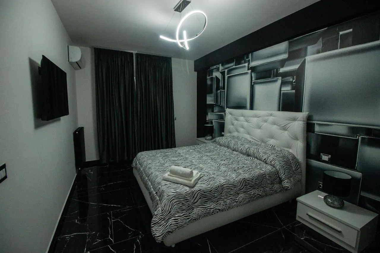 Bed & Breakfast Independence House Holiday Catania Italy