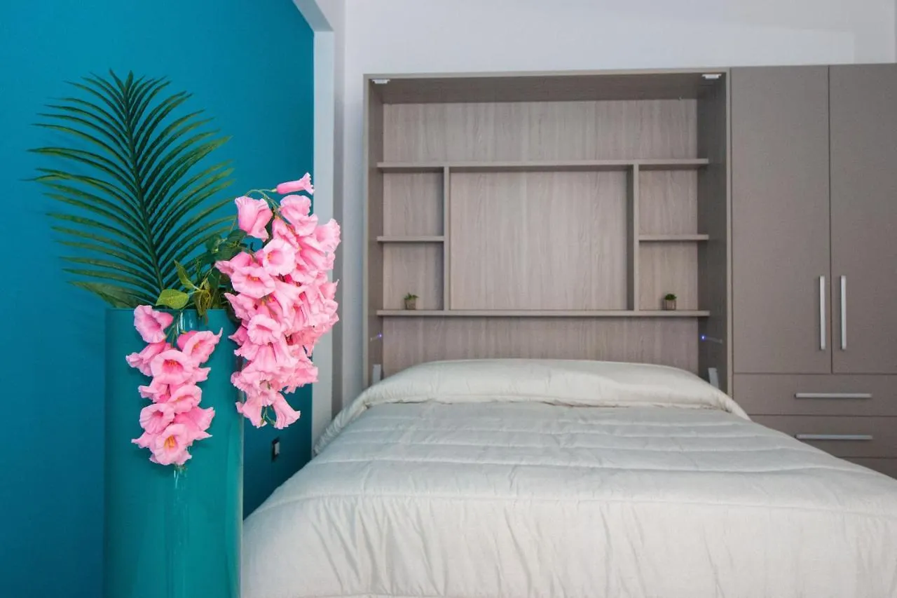 Bed & Breakfast Independence House Holiday Catania